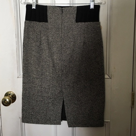 Zara Women Black and Gray High Waist Skirt - Picture 3 of 3