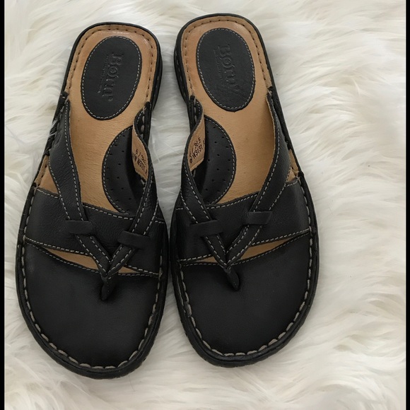 Born sandals