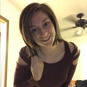 Meet your Posher, Shelbi