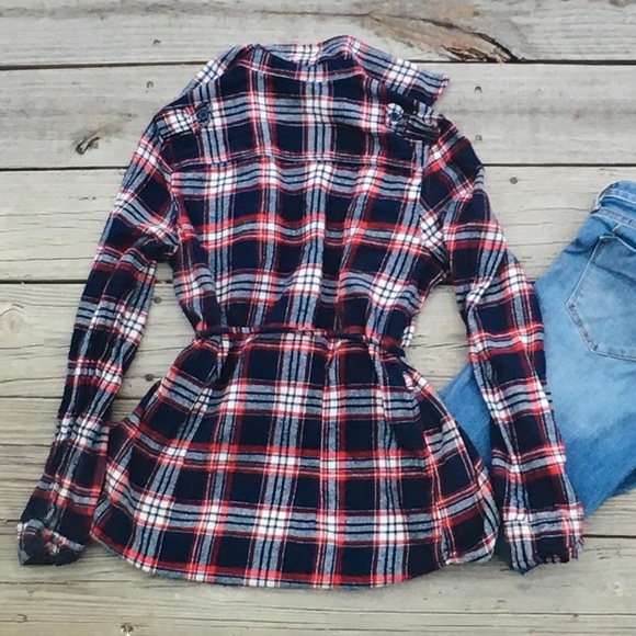 🌾Blue/red🌾plaid button blouse - Picture 3 of 3