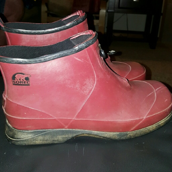 Sorel rain booties