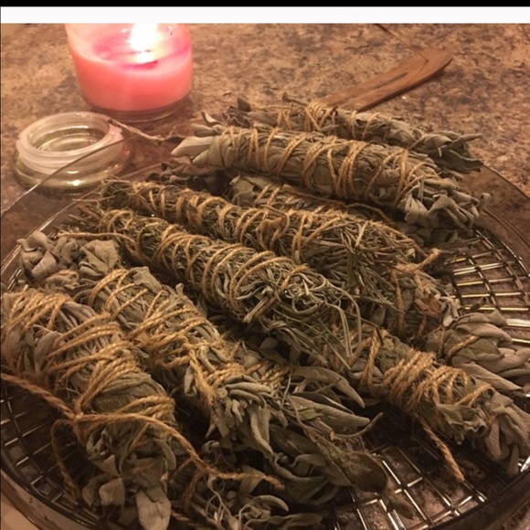 Sage smudging sticks & Door hangers🌿