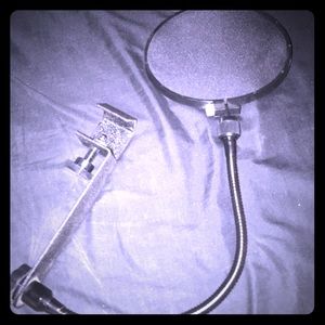 Pop filter for microphone