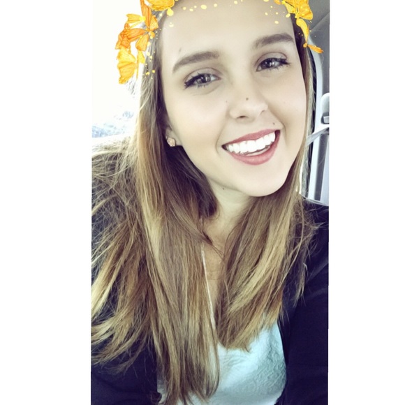 Meet your Posher, Faith - Picture 1 of 1