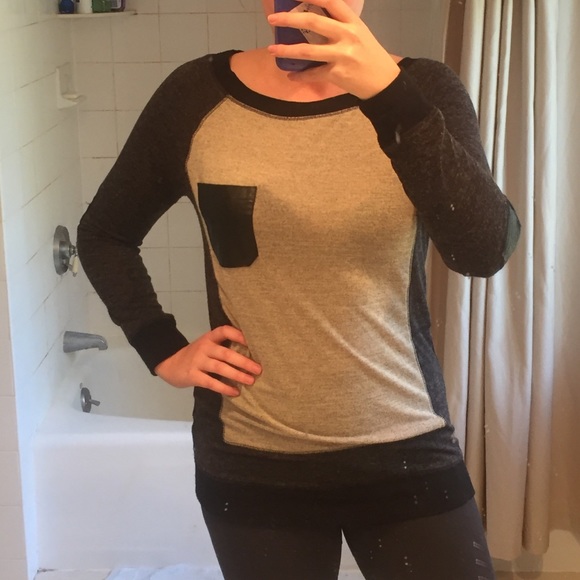 Tan and black long sleeve sweater/shirt