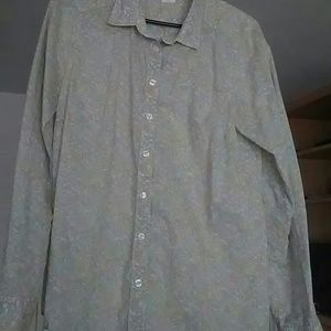 Long sleeve button shirt