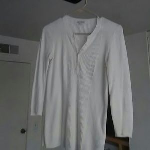3/4 sleeve shirt