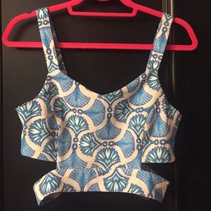 Blue Croptop cutout
