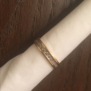 Diamond wedding ring