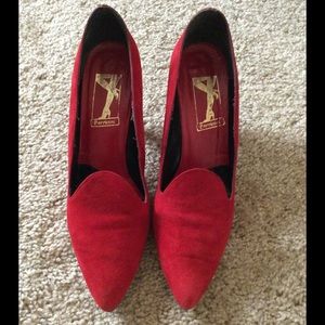 Barricini Red Victorian Heels 👠 Price Drop ⬇️