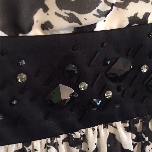 Black and White Evening Gown - Picture 2 of 4