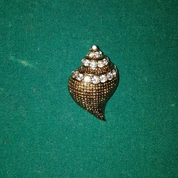 Kenneth Jay Lane "KJL" Pin