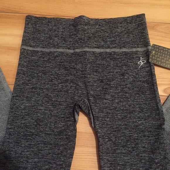 FINAL SALE❣Grey Ombre Leggings - Picture 2 of 4