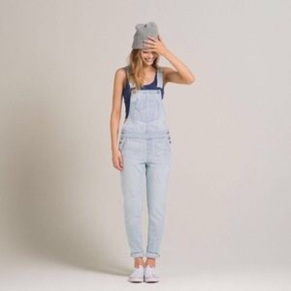HOLLISTER JEAN OVERALLS