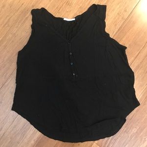 ▪️Black tank top