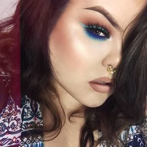 Meet your Posher, Donoma