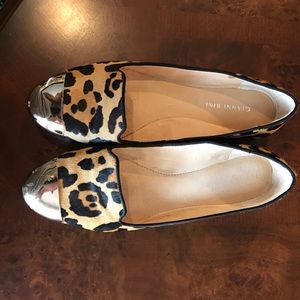 Gianni Bini, size 9, leopard design, calf hair.