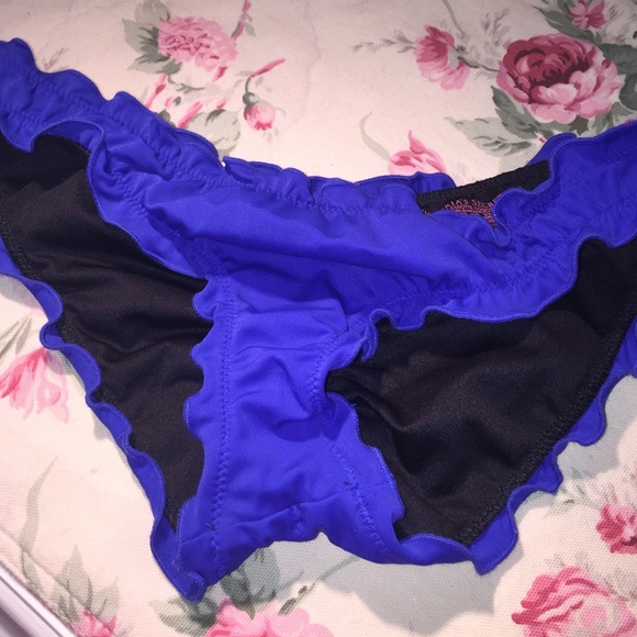 VS bikini bottoms