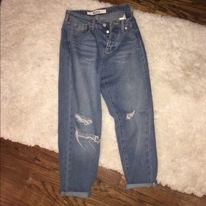 Brandy Melville High Waisted Jeans