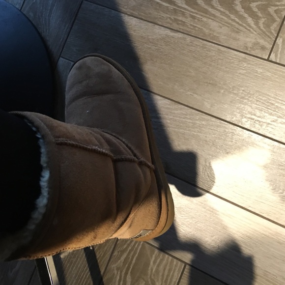 Want to get enough money to buy a new pair - Picture 2 of 3