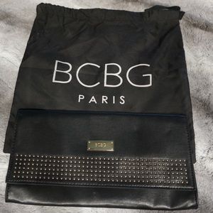 BCBG  Clutch