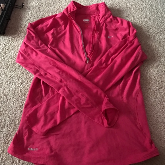 Women's Nike drifit pullover