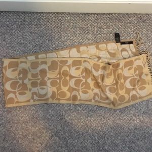 Reversible Coach scarf