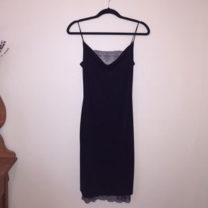 Laundry || classic Little Black Dress