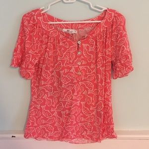 Pink vineyard vines top
