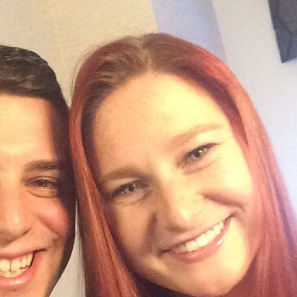 Meet your Posher, Jessica - Picture 1 of 1