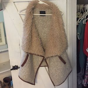 Fur vest