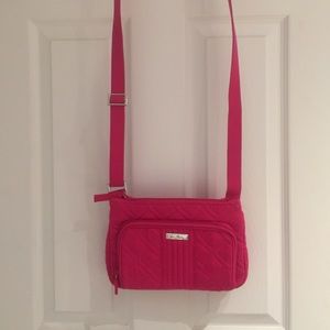 •Vera Bradley cross-body•