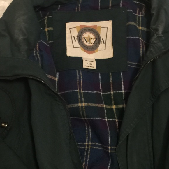 Plus Size Lightweight Jacket With leather trim - Picture 3 of 4