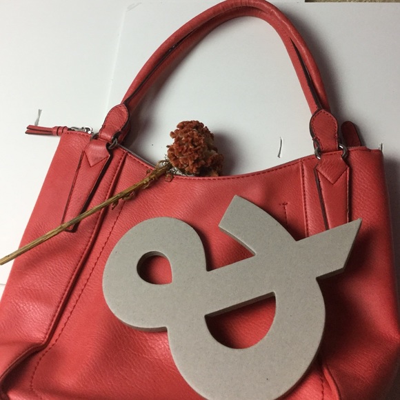 Purse- open to offers! - Picture 4 of 4