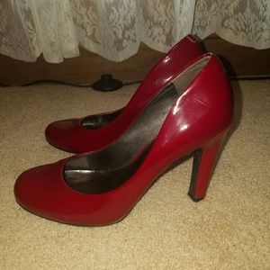 Dark red pumps