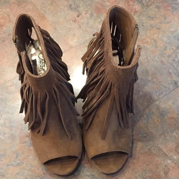 Open Toe Suede Tassle Booties - Picture 2 of 3