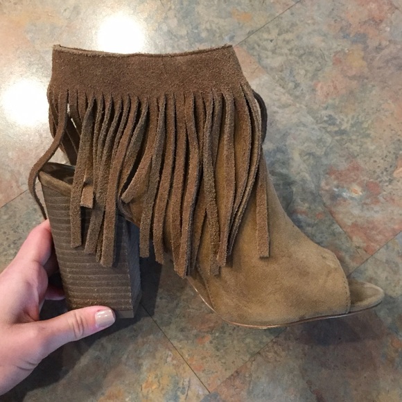 Open Toe Suede Tassle Booties - Picture 3 of 3