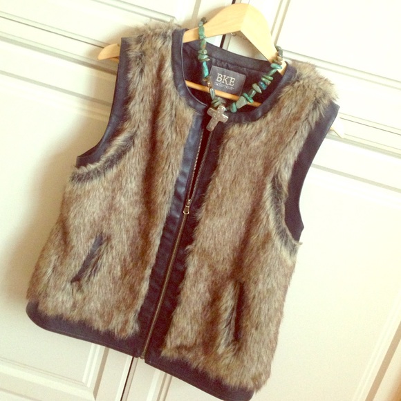 BKE Edgy Fur Vest