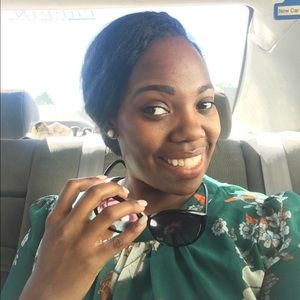 Meet your Posher, Renee