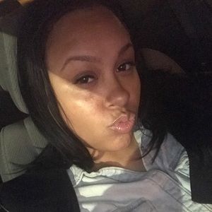 Meet your Posher, Monica