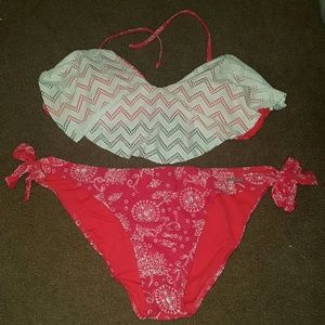 Cute swim suit!