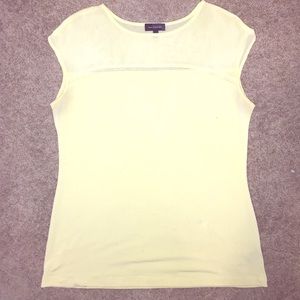 The limited yellow blouse