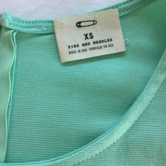 Mint crop top - Picture 2 of 3