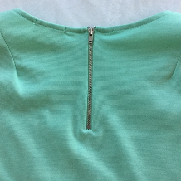Mint crop top - Picture 3 of 3
