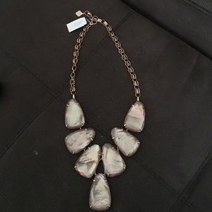 Kendra Scott necklace