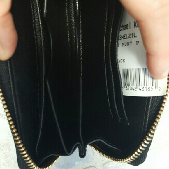 AUTHENTIC Michael Kors Wristlet Jet Set Black - Picture 3 of 4