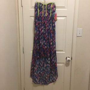 Floral print hi low dress.