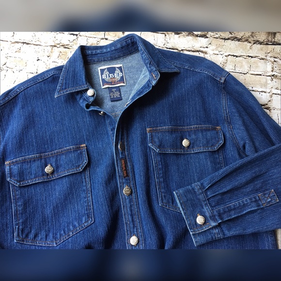 HD Button Up - Picture 3 of 6