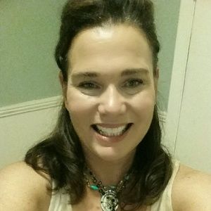 Meet your Posher, Tina