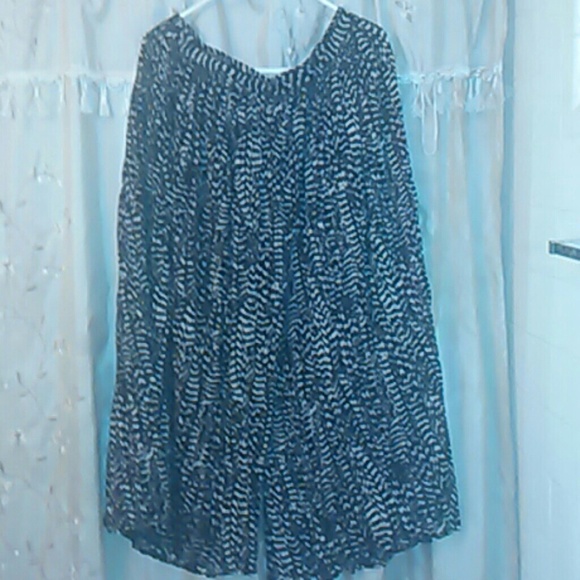 Coot'e  Cropped pants - Picture 1 of 2